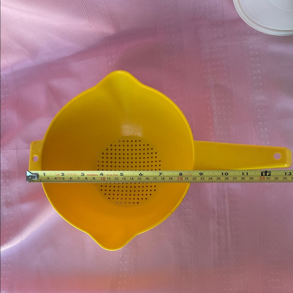 Tupperware Yellow and Green Food Storage Set - Picture 5 of 11